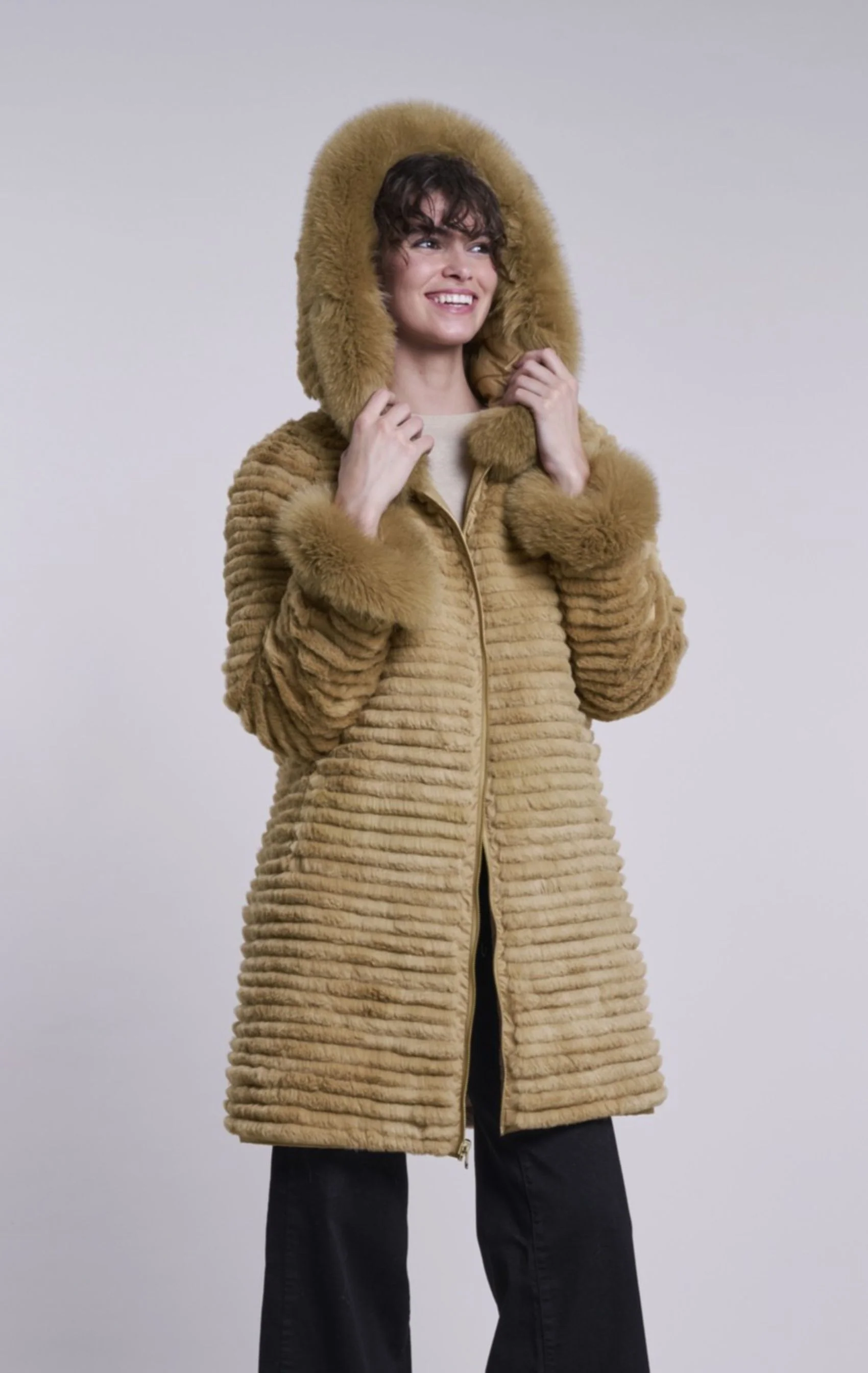 #1263HD  Genuine down reverses to layered rabbit  $1099 60% off  $390 - Image 4