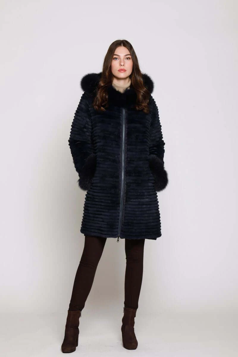 #1263HD  Genuine down reverses to layered rabbit  $1099 60% off  $390 - Image 5