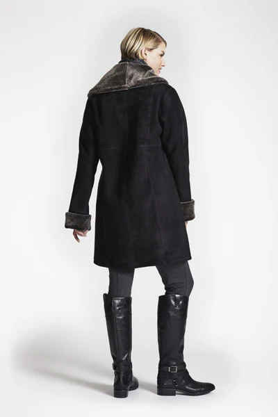 #9025 Shearling Fitted Coat - Image 3