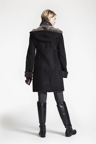 #5293HD Fitted Shearling Coat with Zip Front and Hood - Image 4